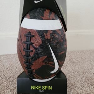 Nike spin youth football